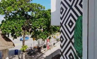 Emotion Avenida Tulum Hotel & Hostal