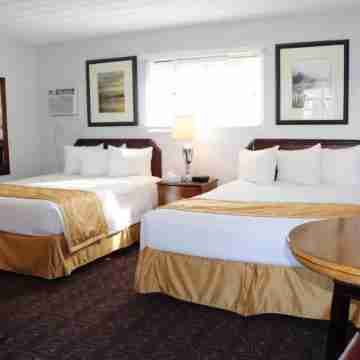 The Heritage of Lake George Rooms