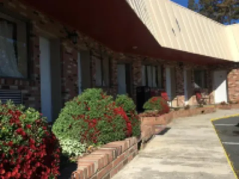Ans Inn & Suites Hotels in Winchester