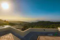 Hotel Carlito Tagaytay