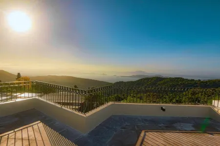 Hotel Carlito Tagaytay Отели рядом с достопримечательностью «Тагайтай»