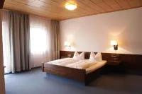 Hotel-Restaurant Zum Kirschbaum Hôtels à : Randersacker