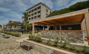Eter Hotel