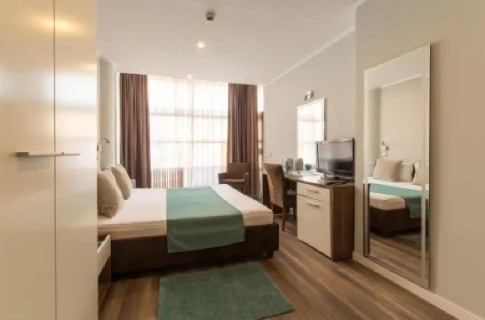 バルカン ホテル ガルニ