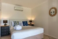 At the Sound Noosa Motel
