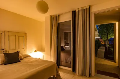 Hotel Maximilian Hotels near Camping Cisano