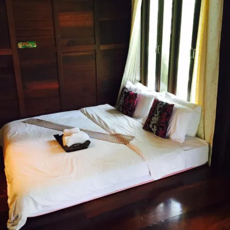 BaanSuanLeelawadee Resort Amphawa