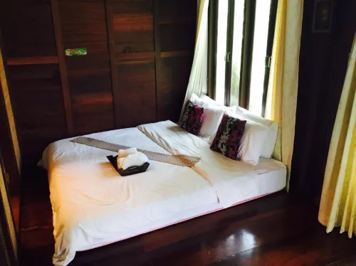 BaanSuanLeelawadee Resort Amphawa