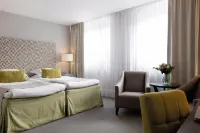 Elite Grand Hotel Gävle Hotels near Strömsbro kyrka