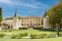 Château de Fonscolombe Hotels in Pertuis