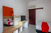 RedDoorz Syariah Near Alun Alun Kota Rembang Hotels in Rembang