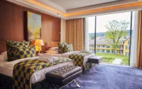 Falkensteiner Schlosshotel Velden – the Leading Hotels of the World Hôtels à : Gemeinde Steindorf am Ossiacher See