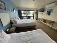 Bay Sands Seafront Studios Hotels in Waitangi