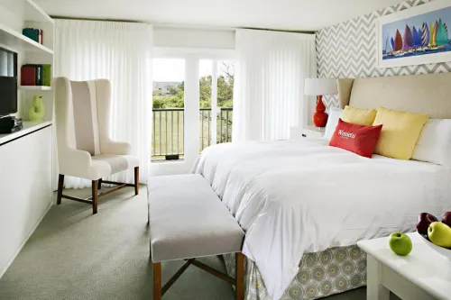 Winnetu Oceanside Resort at South Beach Các khách sạn ở Edgartown