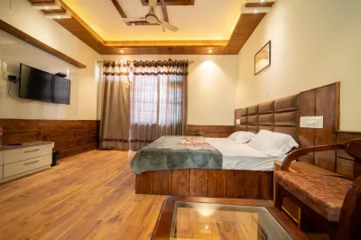Mathan View Homestay - 3Min Drive to Kullu-Manali Airport Отели рядом с достопримечательностью «Kulant Pith»