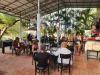 Bohemiaz Resort and Spa Kampot - breakfast