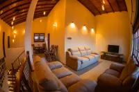 Golden Shower Inn - albergo