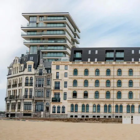 Huswell - Seafront Apartment with Stunning Views