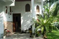 Unawatuna Villa Bird Nest Hotels near Rumasala Kanda
