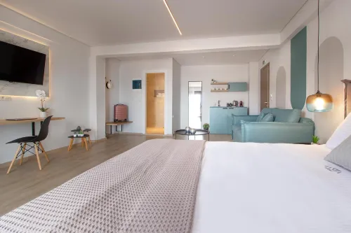 9 Luxury Rooms