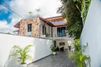 Villa Upper Dickson - parking