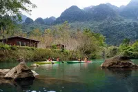 Blue Diamond Retreat - Pools