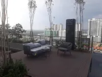 Mufasa Suites at Tamarind Suites with Wifi Netflix Coway Level 8