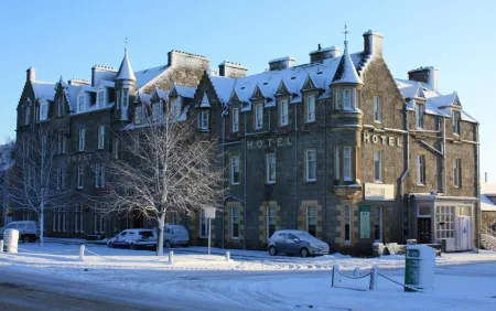 Grant Arms Hotel Отели в г. Грантаун-он-Спей