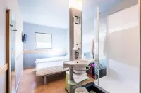 Ibis Budget Ambérieu-en-Bugey Château-Gaillard Hotels in Aranc