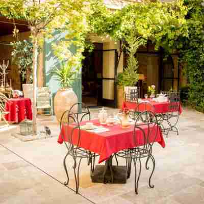 Chateau de Murviel Hotel Exterior