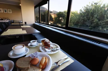 Hotel Clarici Отели в г. Сполето