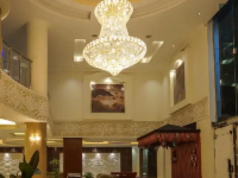 Rose Oasis Hotel ナジュラーンのホテル