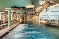 Alpine Luxury Spa Resort Schwarzenstein - Pools