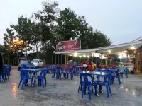 Homestay Ira Jaya - 4 Unit Rumah Hoteles en Jejawi