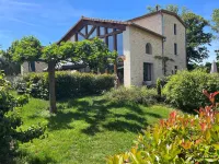 Hôtel la Vinaigrerie Logis Hotel a Gudmont