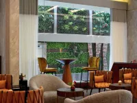 Redwaves Hotel Hotel berhampiran Bulatan Globe