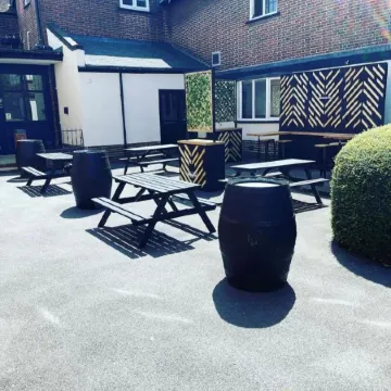 The Bournbrook Inn Отели рядом с достопримечательностью «Сайрхолл Милл»