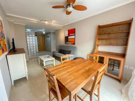 Apartamentos Estacion Oropesa 3000 Отели рядом с достопримечательностью «Castillo de Oropesa del Mar»