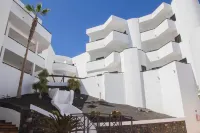 Apartamentos Lanzarote Paradise Colinas Hotels near Castillo de Santa Barbara