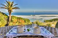 Hermanus Beachfront Lodge