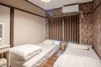 "Route 99" Balinese style room, free Swith&Netflex unit 203 - Apartments