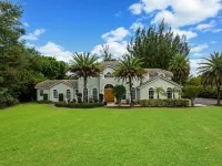 Family Estate Wprivate Pool Basketball Court - Villas