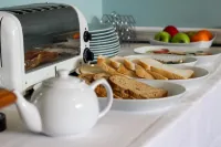 Harbour Heights Guest House - Frühstück