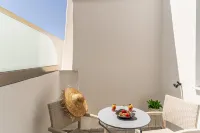 Kafieris View - Rooftop Pools