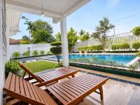 Apna Colombo - Pool