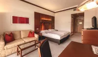 Das Sonnreich - Thermenhotel Loipersdorf Các khách sạn ở Furstenfeld
