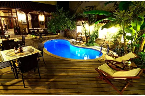 Minyon Hotel