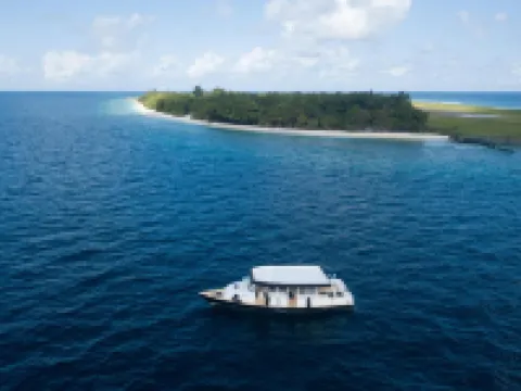 Aveyla Manta Village Hotels in Dharavandhoo Island