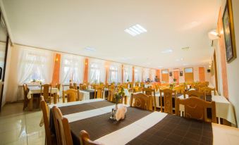 Pensjonat Sosnowe Zacisze - Housity