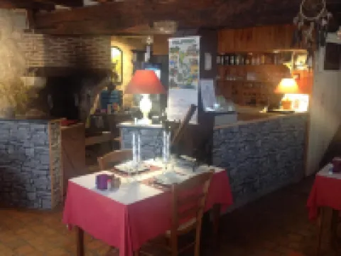 Chez Stephanie Hotels in Chateauroux
